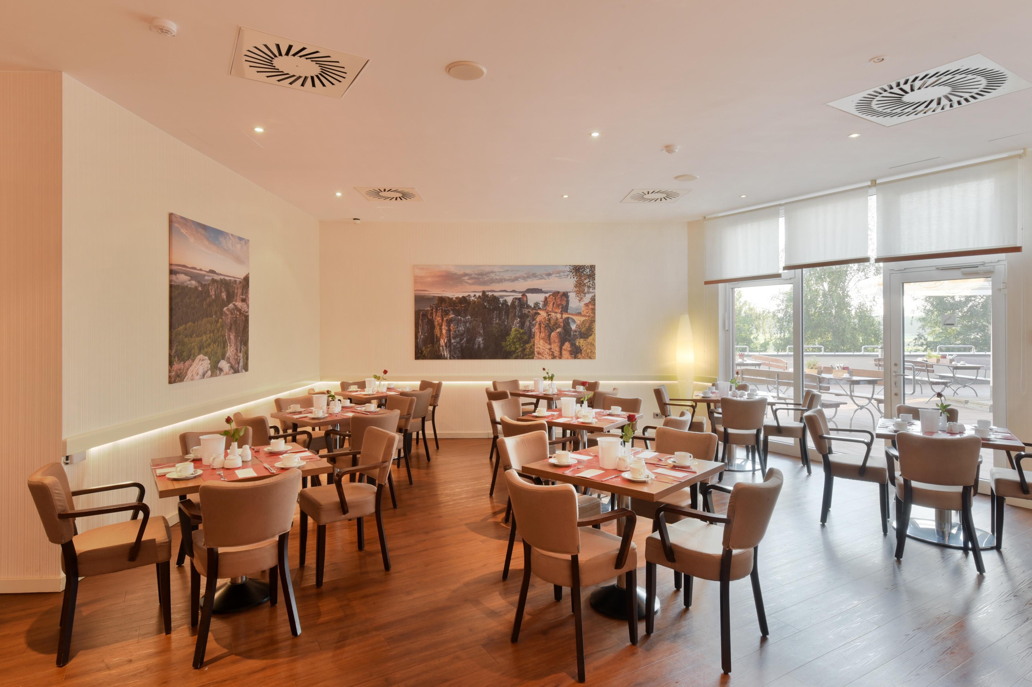 AMEDIA Hotel Dresden Elbpromenade Exterior foto