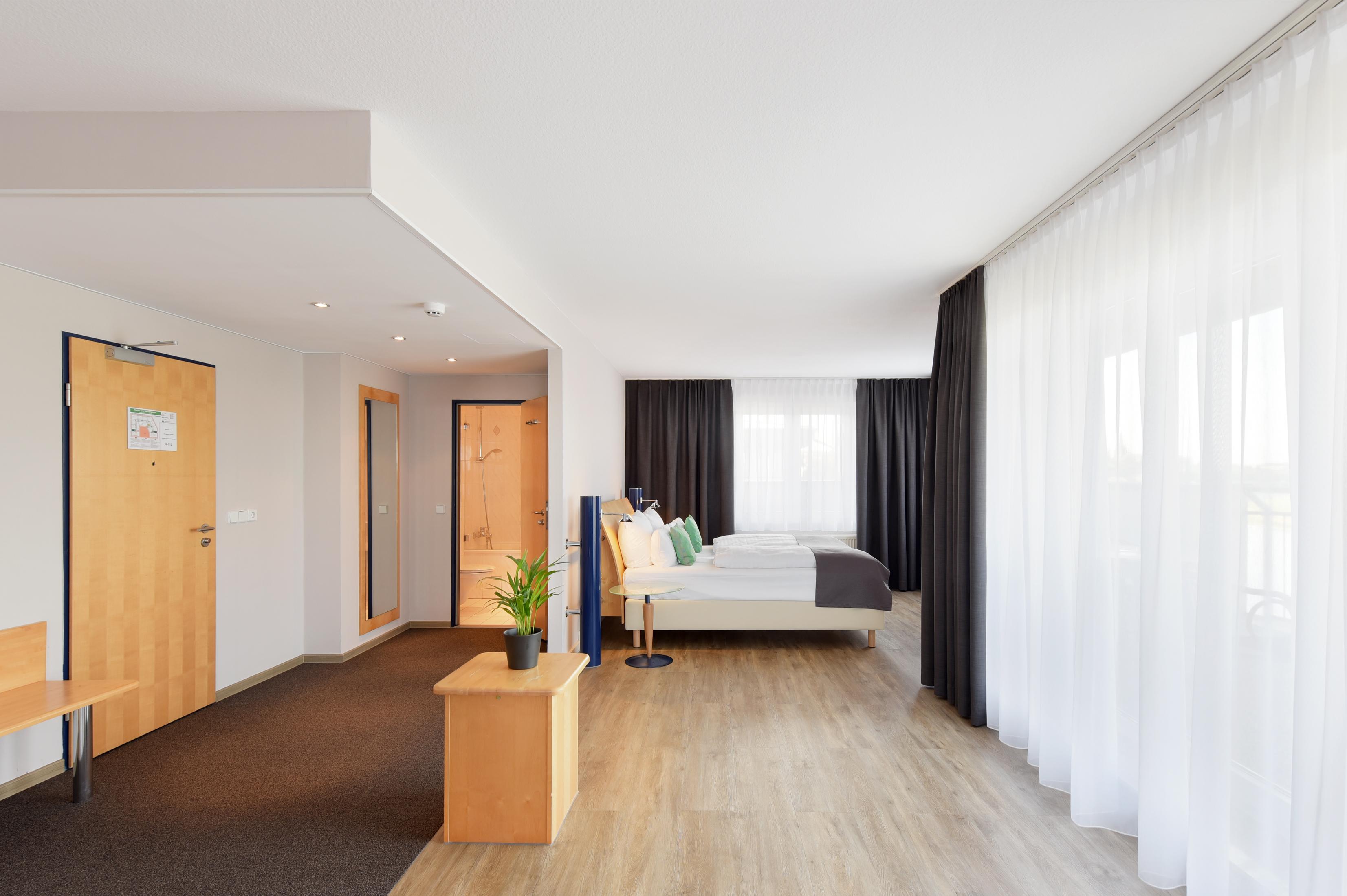 AMEDIA Hotel Dresden Elbpromenade Exterior foto